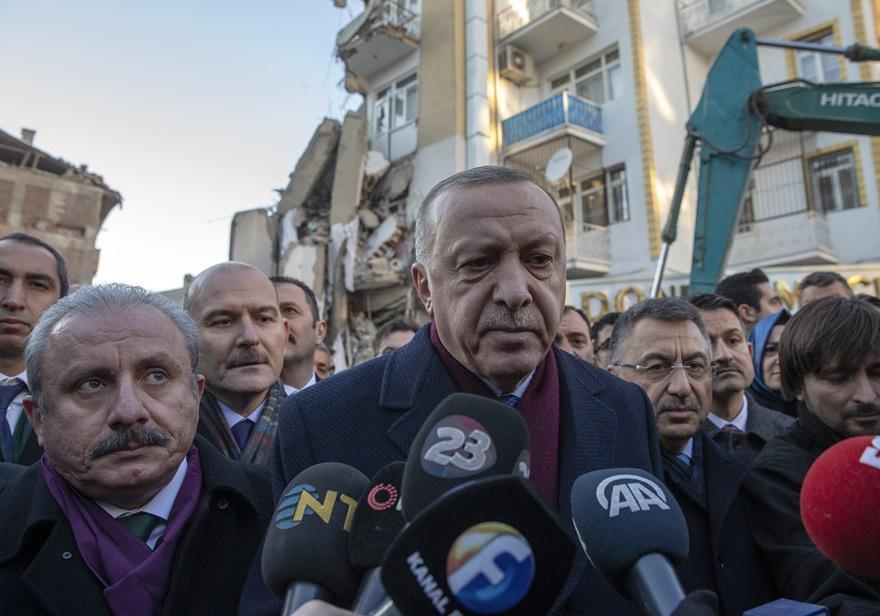 بازدید اردوغان از مناطق زلزله زده ترکیه ، 29 کشته و 1466 زخمی در این زمین لرزه
