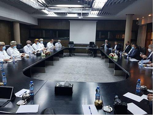 گسترش روابط تجاری ایران و عمان با تاکید بر منابع ارزی جدید