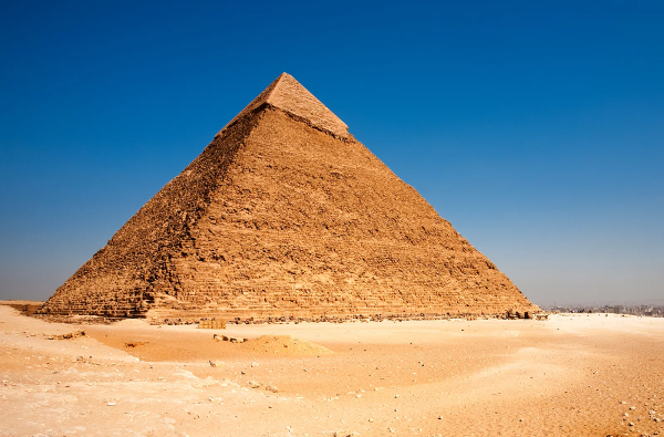 هرم بزرگ مصر از ریخت افتاد، شاهکار تازه هوش مصنوعی